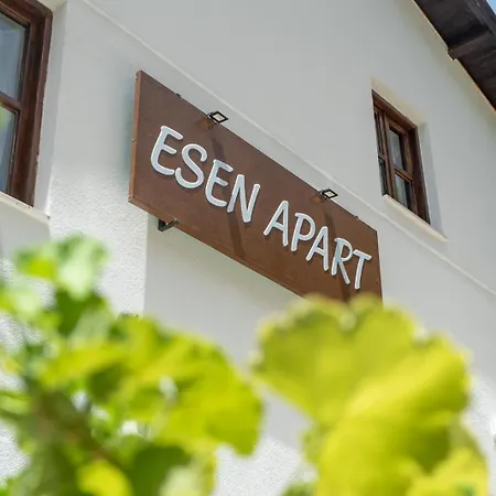 Esen Apartmanhotel *